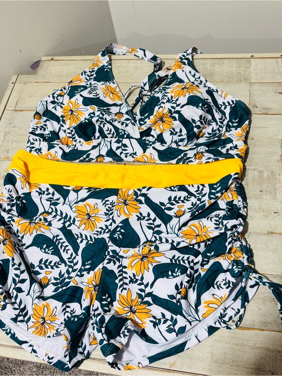 Swim Solutions Other - NWOT❤️Sunflower Garden High Waisted 2 pc Bathing Suit- Sz 18